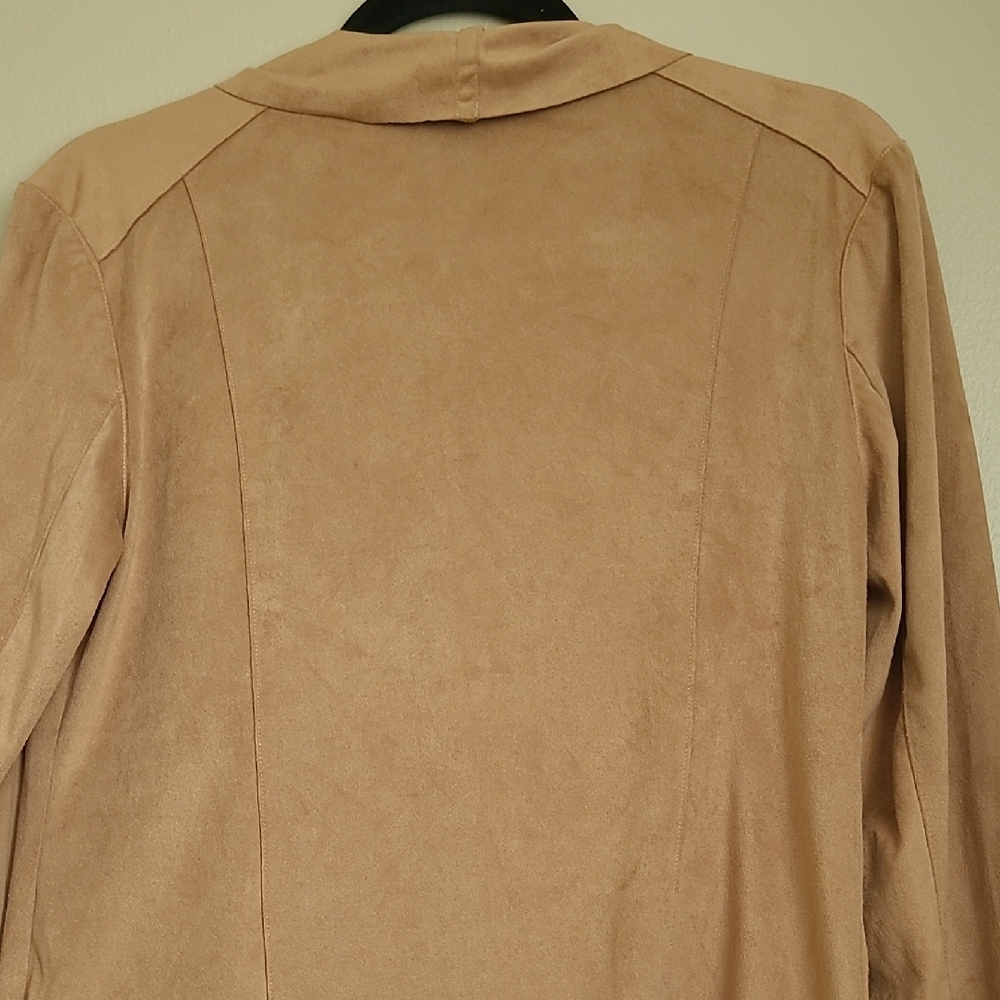 Elegant Women's Soft Brown Blazer - Picture 7 of 7